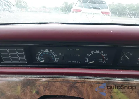 1993 Buick Regal Limited z USA, uszkodzony, nr VIN 2G4WD14L8P1418759